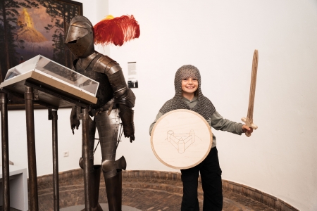 Herbstferienspiele „Leben auf der Burg“ mit Schatzsuche am Mittwoch, 21. Oktober in der Wewelsburg.
